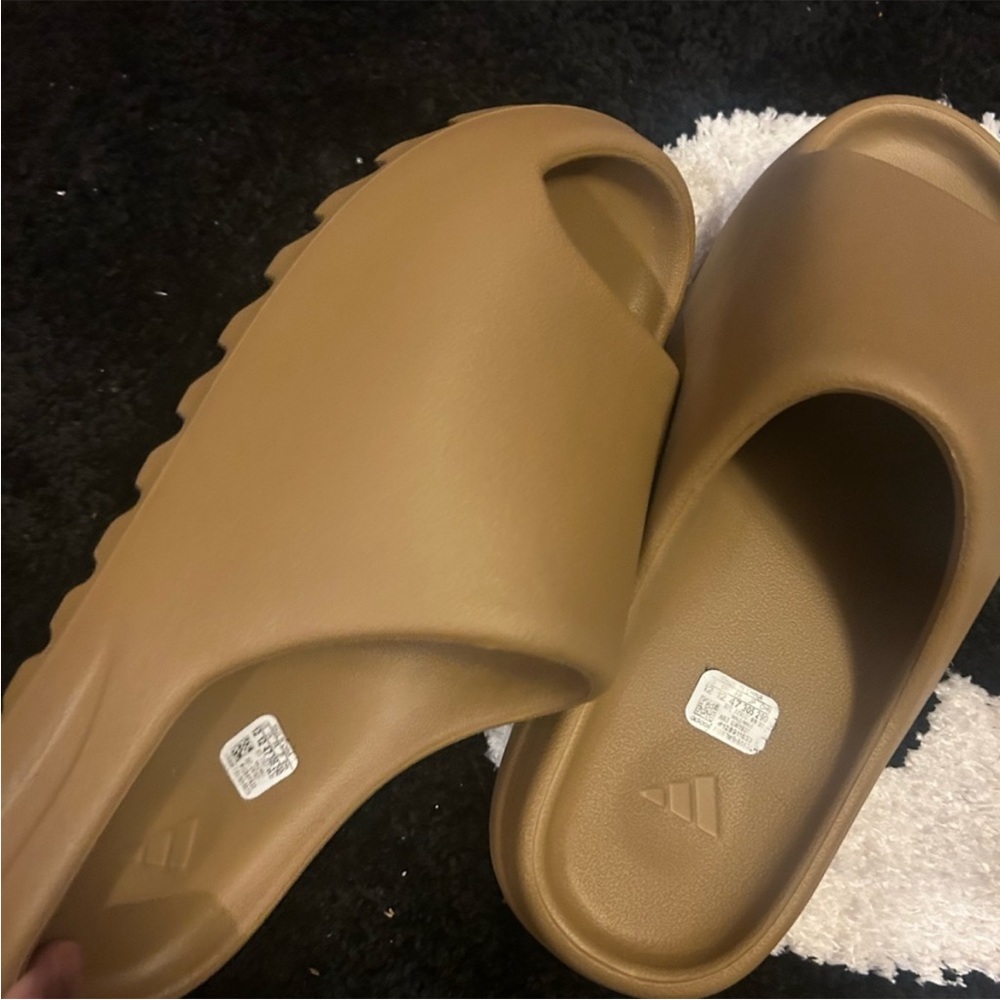 Authentic adidas Yeezy Slide Ochre